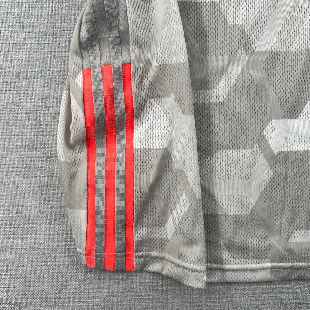 NEW Adidas Soccer Jersey Men Large Grey Geometric Short Sleeve Active Futbol